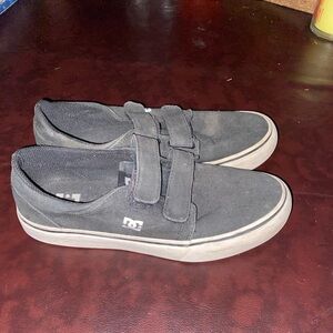 DC Velcro sneakers